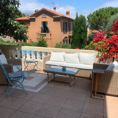 Magnifique Villa Pieds Dans L Eau Saint Jean Cap Ferrat Exterior foto
